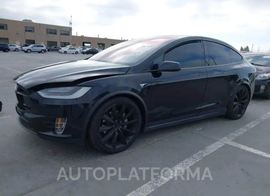 TESLA MODEL X 2017 vin 5YJXCBE2XHF063700 from auto auction Iaai