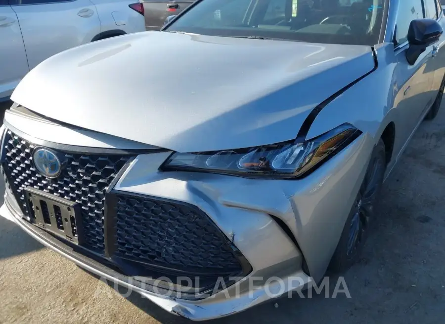 TOYOTA AVALON HYBRID 2019 vin 4T1B21FB8KU009506 from auto auction Iaai