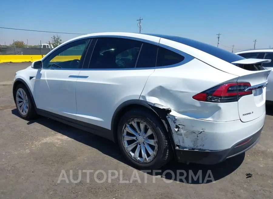 TESLA MODEL X 2018 vin 5YJXCBE22JF101300 from auto auction Iaai