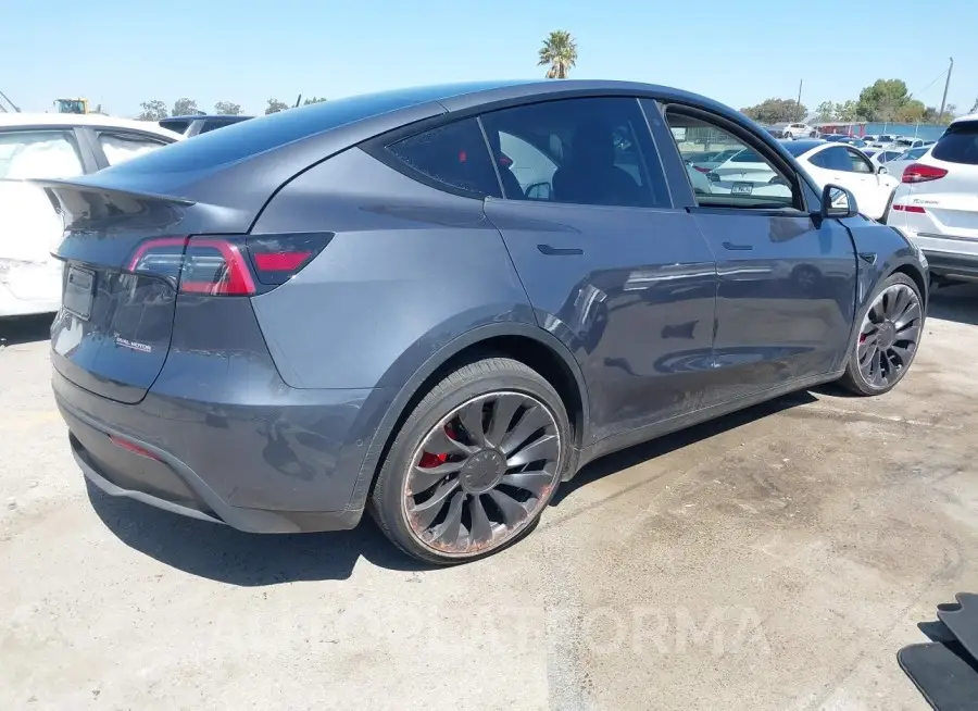 TESLA MODEL Y 2022 vin 7SAYGDEF9NF492607 from auto auction Iaai