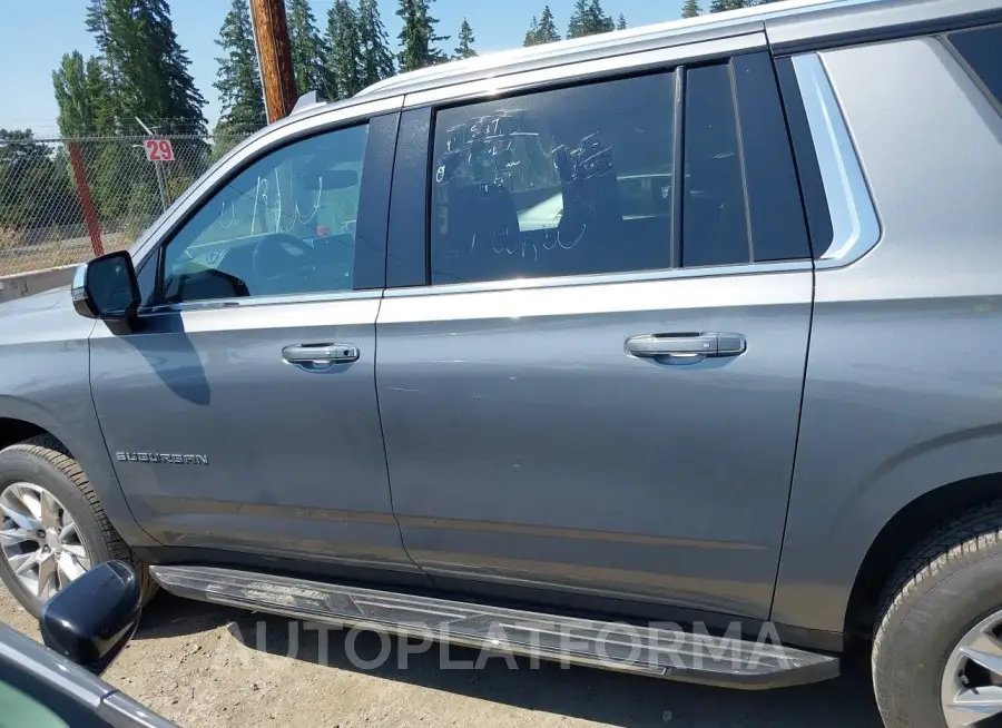 CHEVROLET SUBURBAN 2021 vin 1GNSKFKD6MR279971 from auto auction Iaai