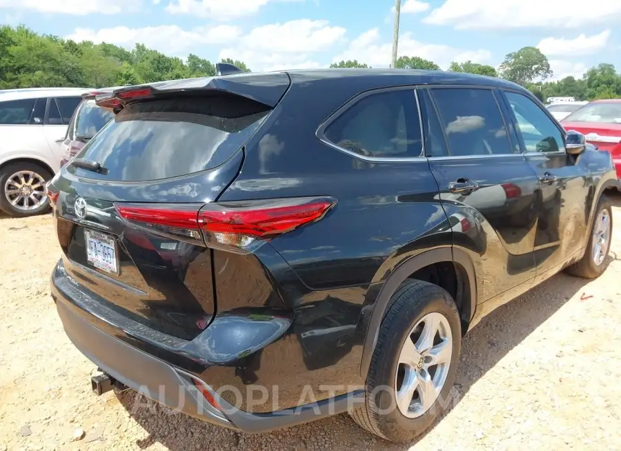 TOYOTA HIGHLANDER 2022 vin 5TDCZRAH5NS098443 from auto auction Iaai