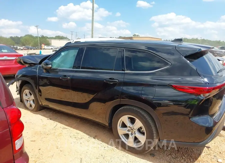 TOYOTA HIGHLANDER 2022 vin 5TDCZRAH5NS098443 from auto auction Iaai