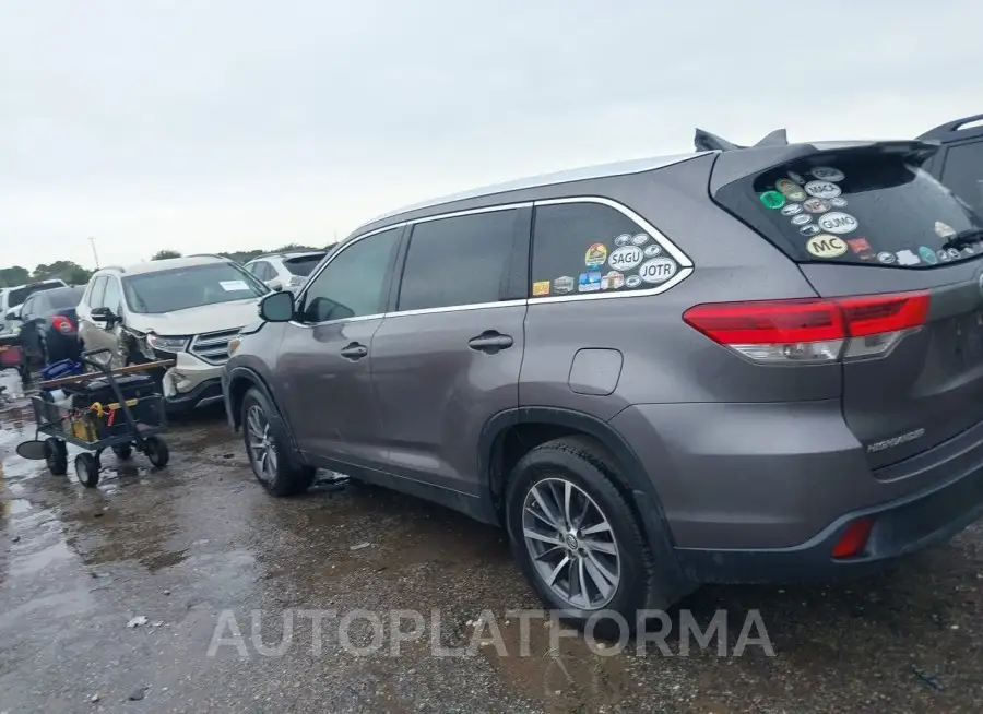 TOYOTA HIGHLANDER 2019 vin 5TDKZRFH0KS560262 from auto auction Iaai