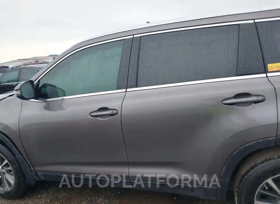 TOYOTA HIGHLANDER 2019 vin 5TDKZRFH0KS560262 from auto auction Iaai