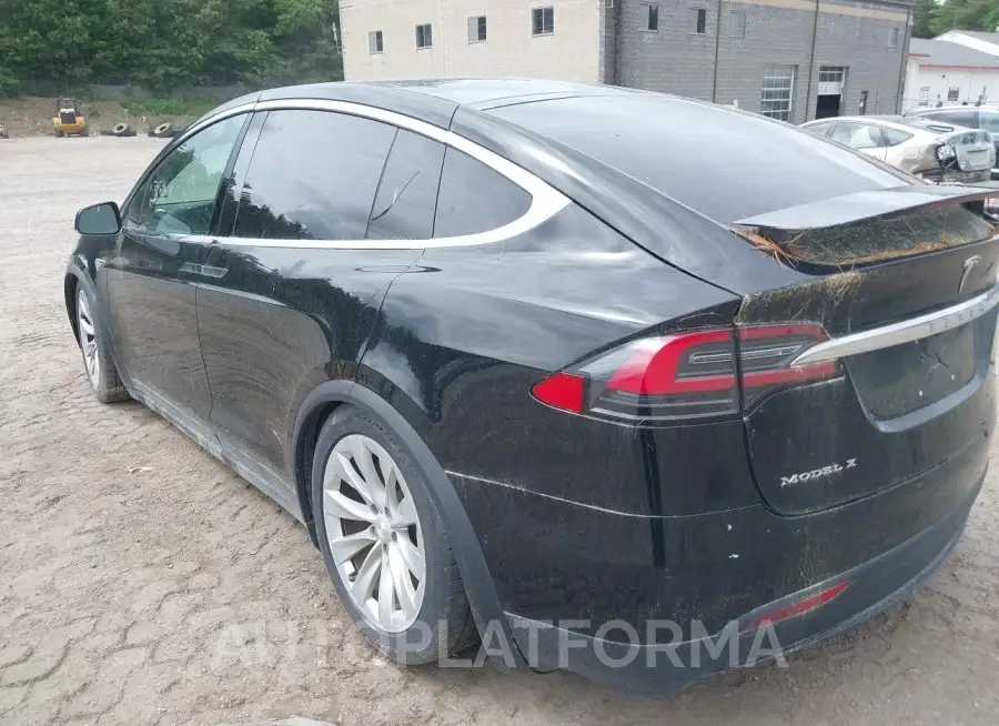 TESLA MODEL X 2016 vin 5YJXCBE25GF004715 from auto auction Iaai