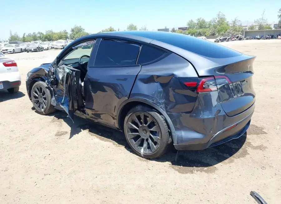 TESLA MODEL Y 2021 vin 5YJYGDEE7MF274197 from auto auction Iaai