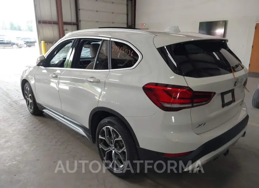 BMW X1 2021 vin WBXJG7C07M5T10338 from auto auction Iaai