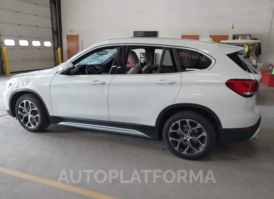 BMW X1 2021 vin WBXJG7C07M5T10338 from auto auction Iaai