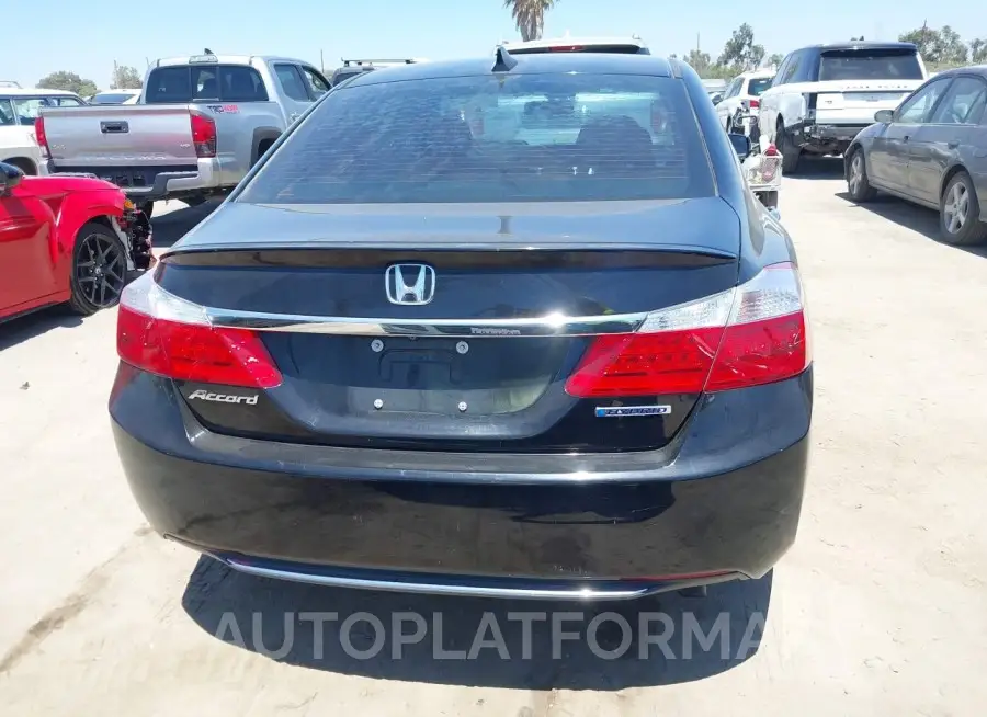 HONDA ACCORD HYBRID 2015 vin 1HGCR6F55FA013713 from auto auction Iaai