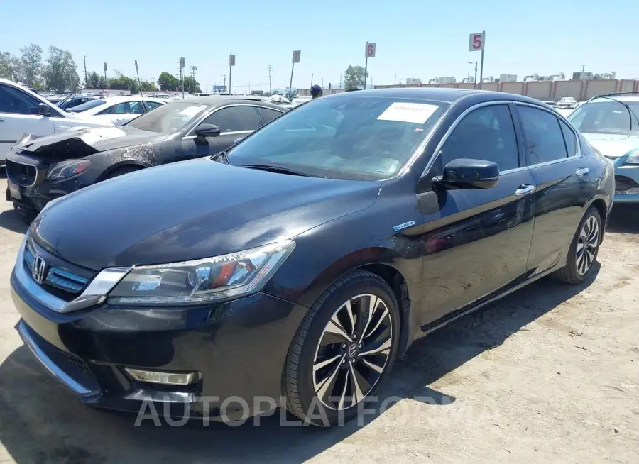 HONDA ACCORD HYBRID 2015 vin 1HGCR6F55FA013713 from auto auction Iaai