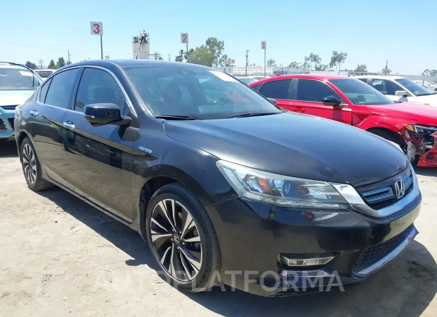 HONDA ACCORD HYBRID 2015 vin 1HGCR6F55FA013713 from auto auction Iaai