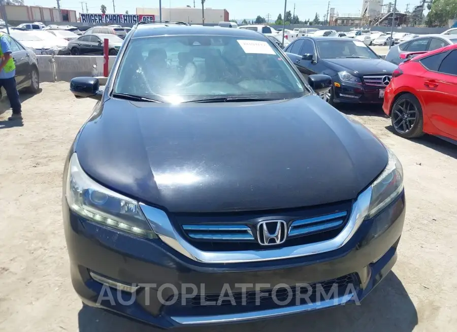 HONDA ACCORD HYBRID 2015 vin 1HGCR6F55FA013713 from auto auction Iaai