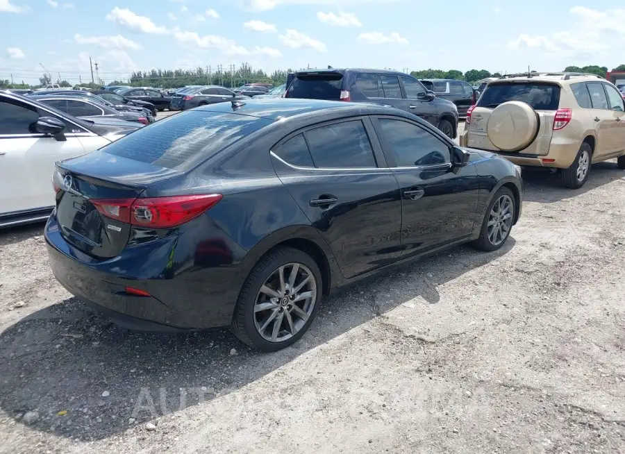 MAZDA MAZDA3 2018 vin 3MZBN1V32JM216494 from auto auction Iaai