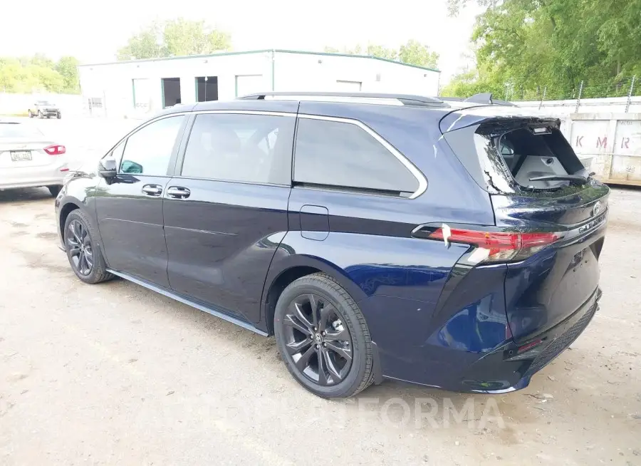 TOYOTA SIENNA 2024 vin 5TDXRKEC3RS201730 from auto auction Iaai