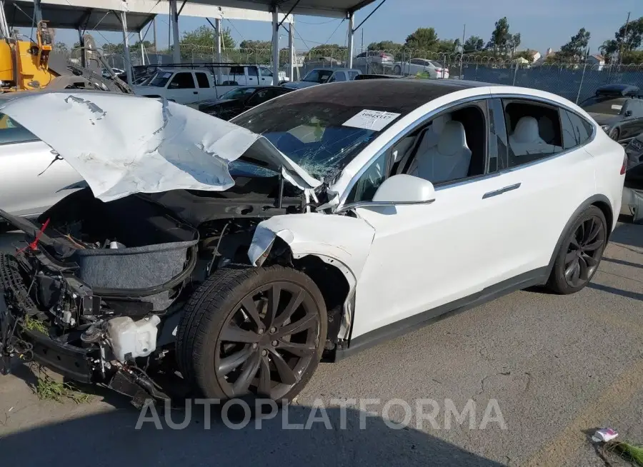 TESLA MODEL X 2016 vin 5YJXCBE25GF023698 from auto auction Iaai