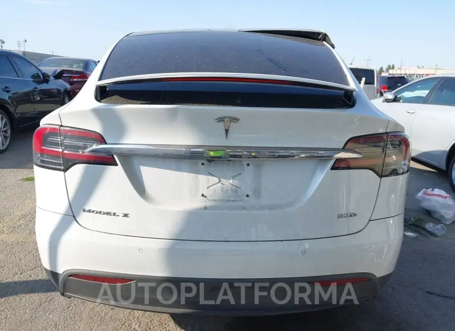 TESLA MODEL X 2016 vin 5YJXCBE25GF023698 from auto auction Iaai