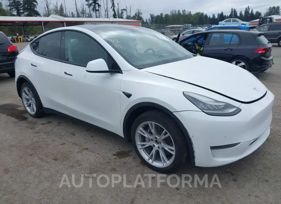 TESLA MODEL Y 2020 vin 5YJYGDEE4LF016749 from auto auction Iaai