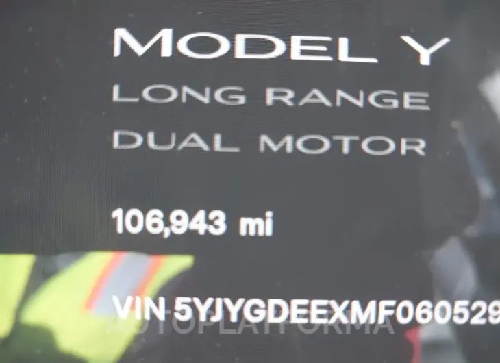 TESLA MODEL Y 2021 vin 5YJYGDEEXMF060529 from auto auction Iaai