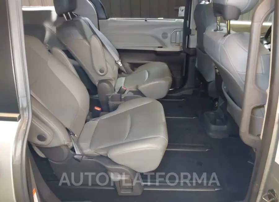 TOYOTA SIENNA 2021 vin 5TDYSKFC4MS020376 from auto auction Iaai