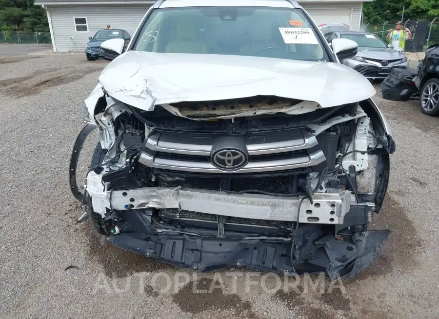 TOYOTA HIGHLANDER 2017 vin 5TDDZRFH5HS366098 from auto auction Iaai