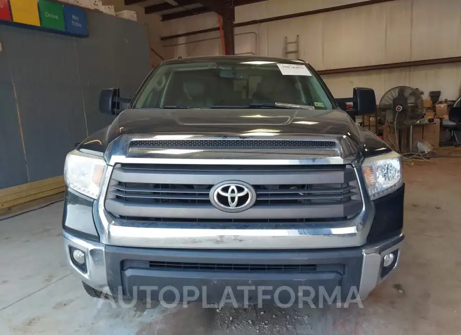 TOYOTA TUNDRA 2015 vin 5TFUY5F1XFX485626 from auto auction Iaai