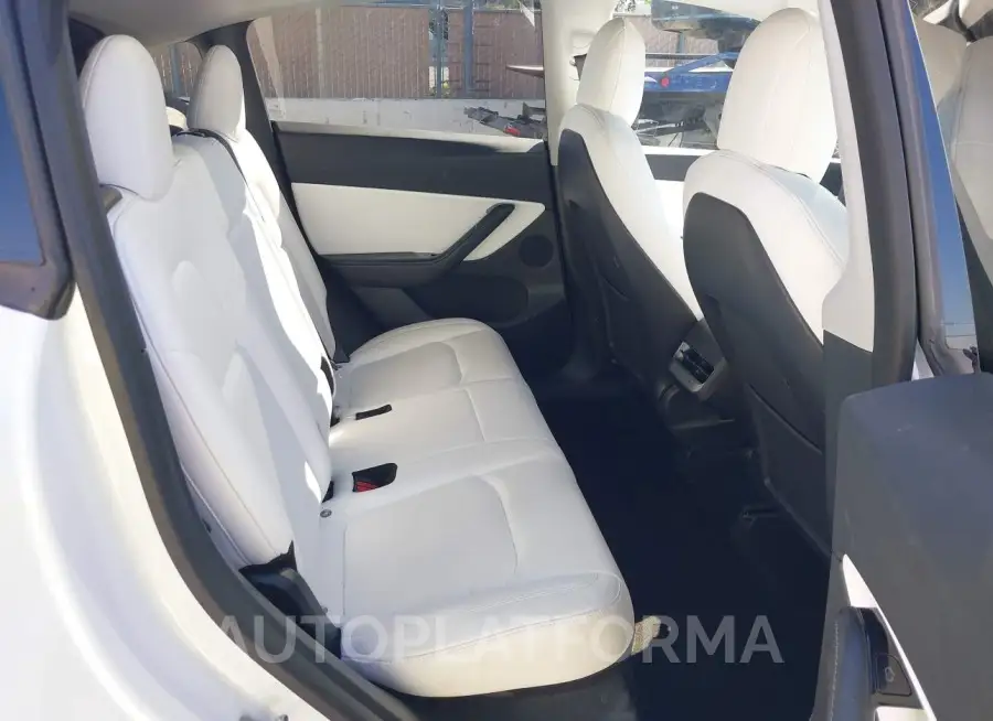 TESLA MODEL Y 2020 vin 5YJYGDEE8LF056249 from auto auction Iaai