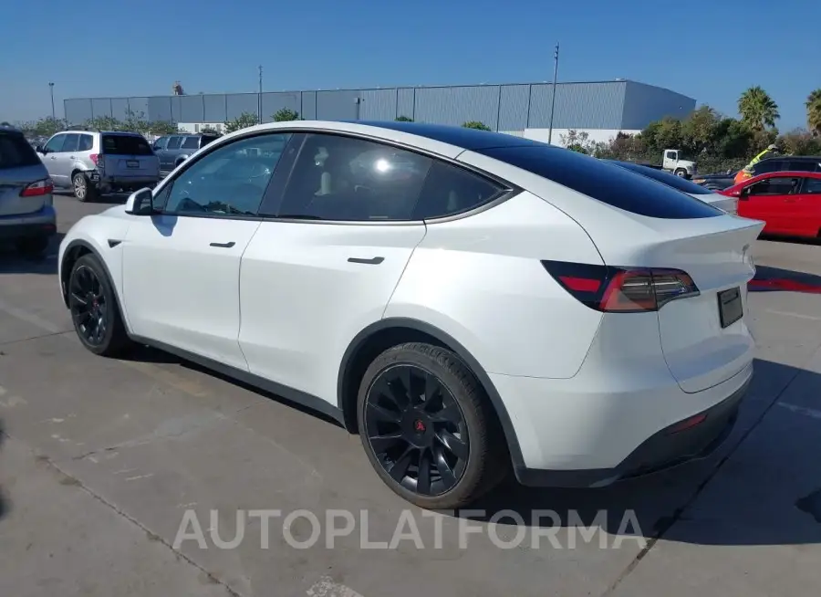 TESLA MODEL Y 2020 vin 5YJYGDEE8LF056249 from auto auction Iaai