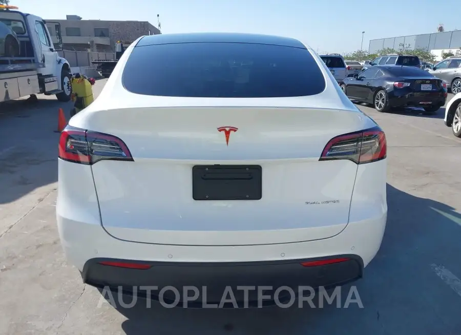 TESLA MODEL Y 2020 vin 5YJYGDEE8LF056249 from auto auction Iaai