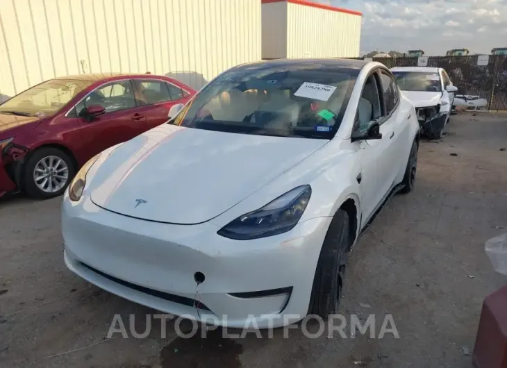 TESLA MODEL Y 2022 vin 7SAYGDEFXNF453119 from auto auction Iaai