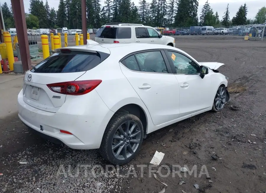 MAZDA MAZDA3 2018 vin 3MZBN1M35JM272401 from auto auction Iaai