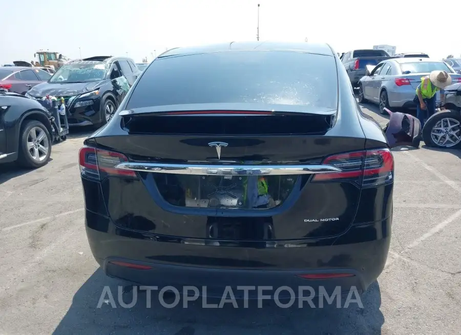 TESLA MODEL X 2020 vin 5YJXCDE2XLF305177 from auto auction Iaai