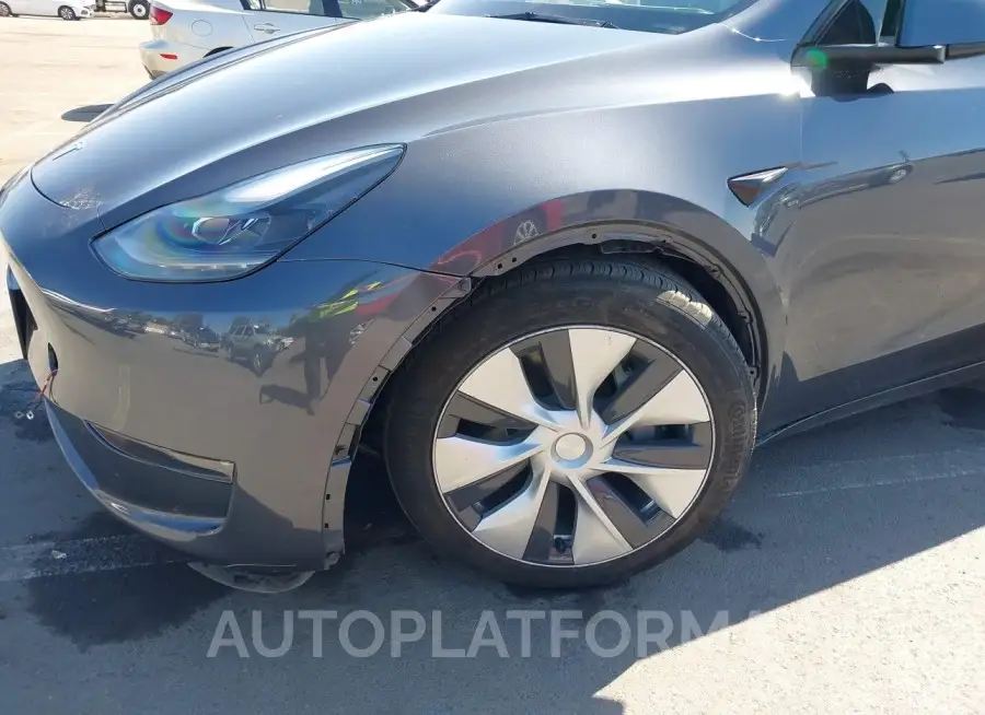 TESLA MODEL Y 2023 vin 7SAYGDEE3PF964181 from auto auction Iaai