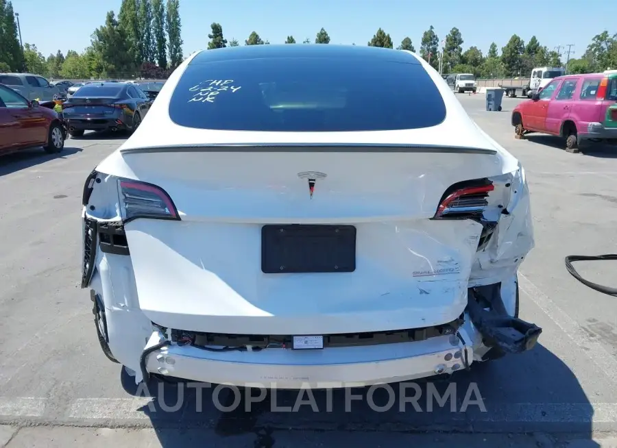 TESLA MODEL Y 2022 vin 7SAYGDEF2NF407977 from auto auction Iaai