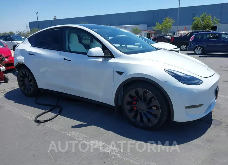 TESLA MODEL Y 2022 vin 7SAYGDEF2NF407977 from auto auction Iaai