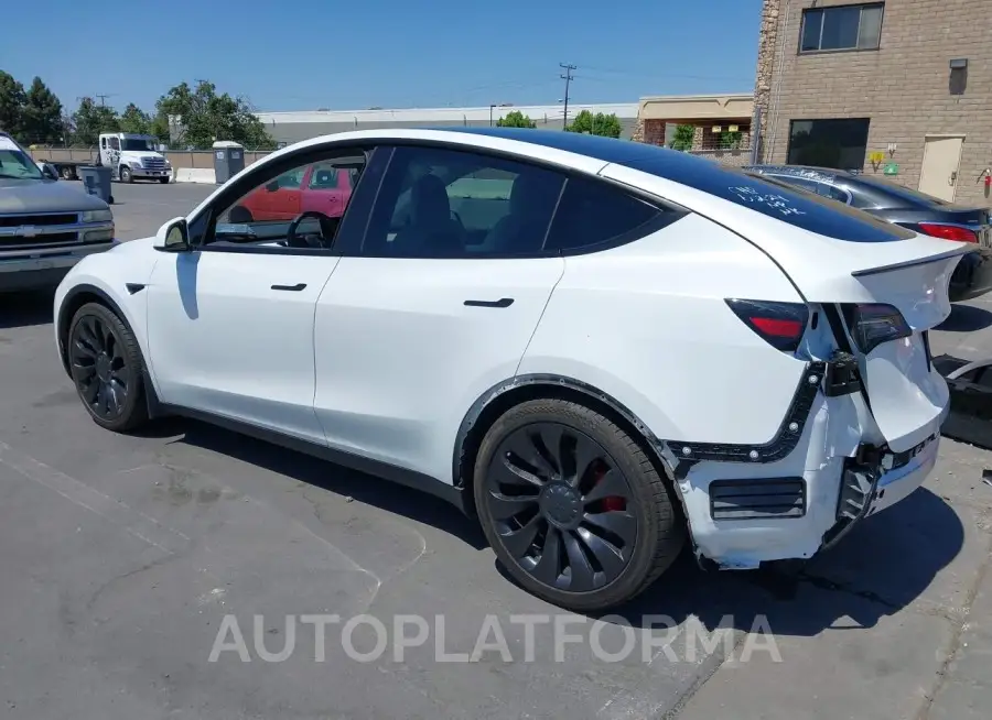 TESLA MODEL Y 2022 vin 7SAYGDEF2NF407977 from auto auction Iaai