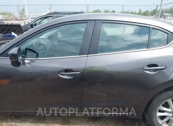 MAZDA MAZDA3 2018 vin 3MZBN1U72JM185302 from auto auction Iaai