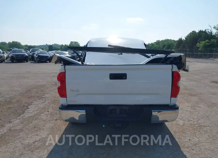 TOYOTA TUNDRA 2018 vin 5TFUW5F19JX773054 from auto auction Iaai