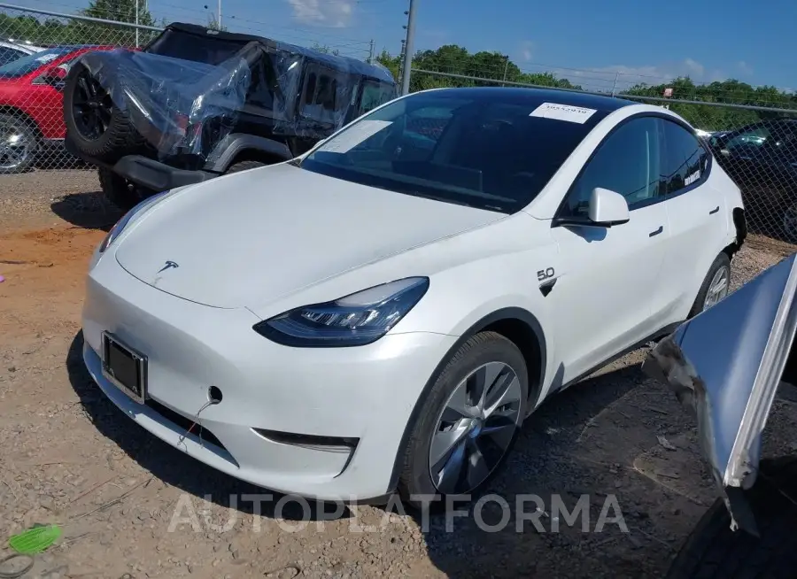 TESLA MODEL Y 2021 vin 5YJYGDEE3MF300715 from auto auction Iaai