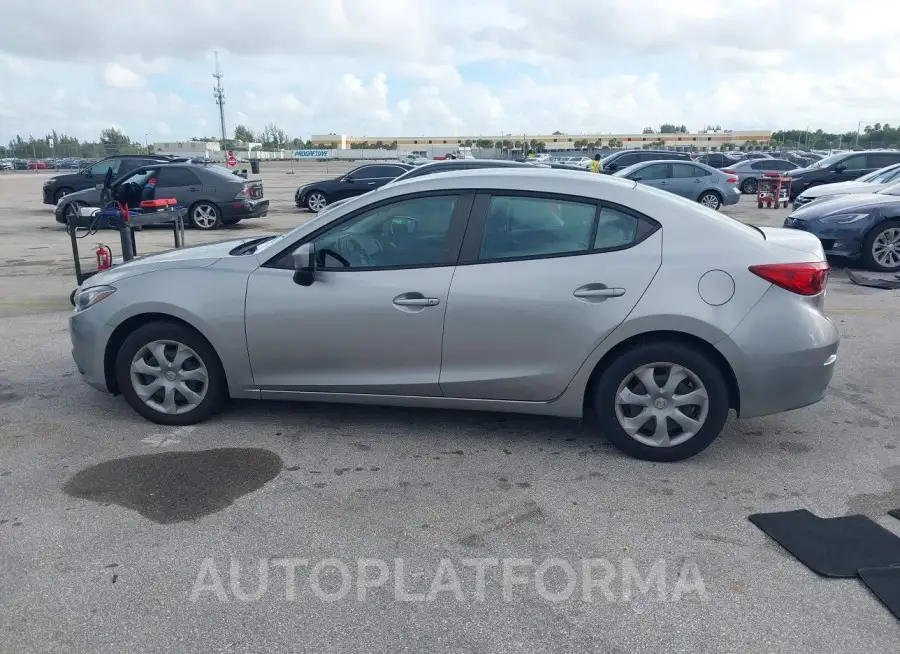 MAZDA MAZDA3 2015 vin 3MZBM1U72FM166811 from auto auction Iaai