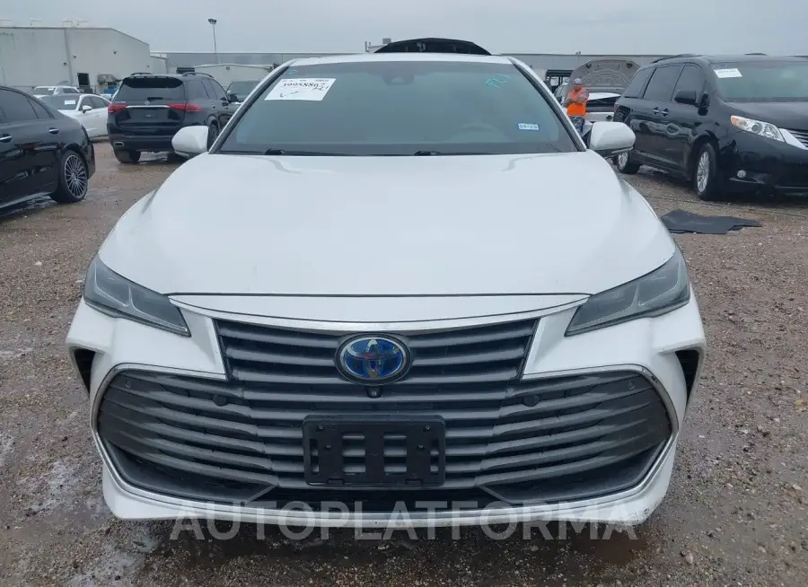 TOYOTA AVALON HYBRID 2019 vin 4T1B21FBXKU010219 from auto auction Iaai