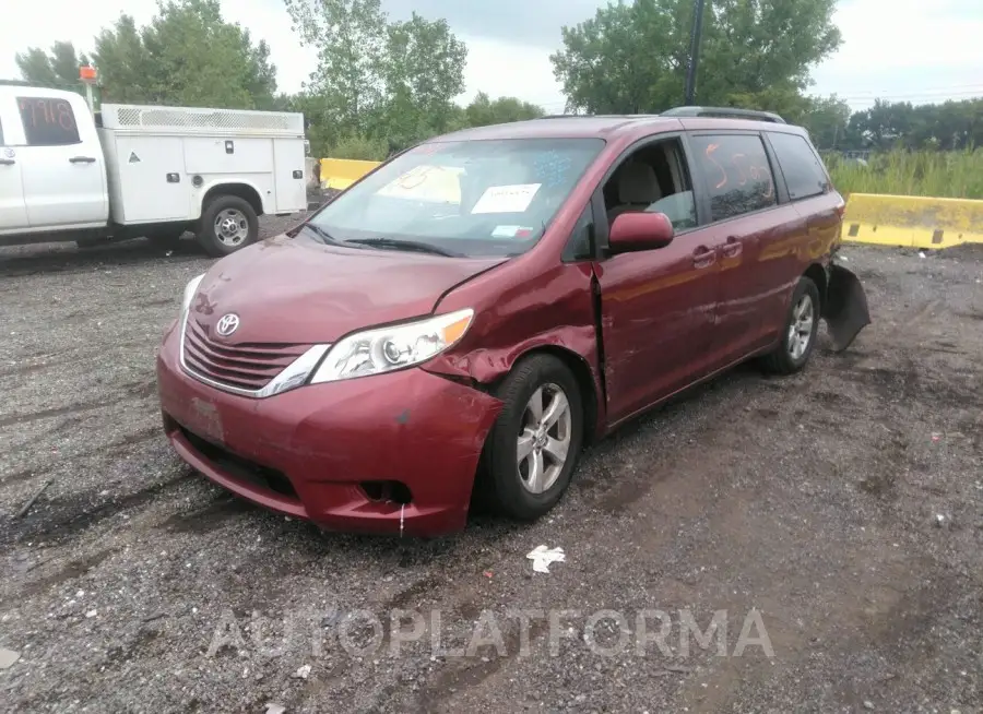 TOYOTA SIENNA 2017 vin 5TDKZ3DC2HS782766 from auto auction Iaai