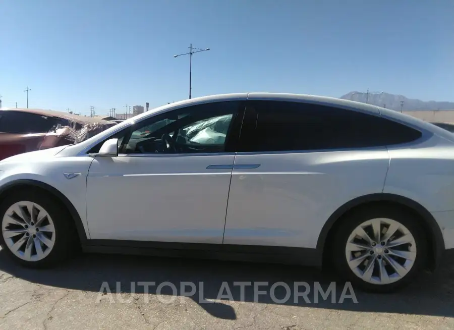 TESLA MODEL X 2016 vin 5YJXCBE26GF016937 from auto auction Iaai