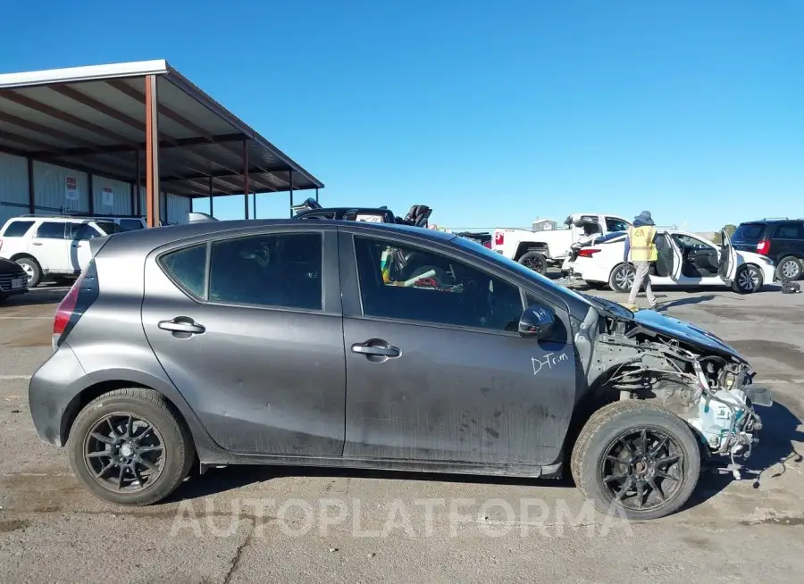 TOYOTA Prius c 2015 vin JTDKDTB32F1114400 from auto auction Iaai