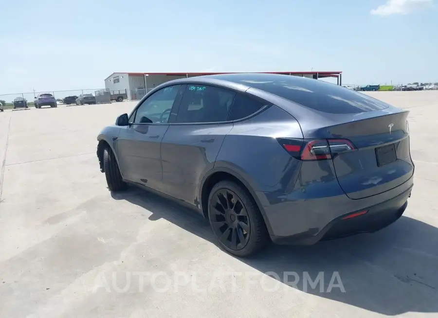 TESLA MODEL Y 2023 vin 7SAYGAEE8PF662383 from auto auction Iaai