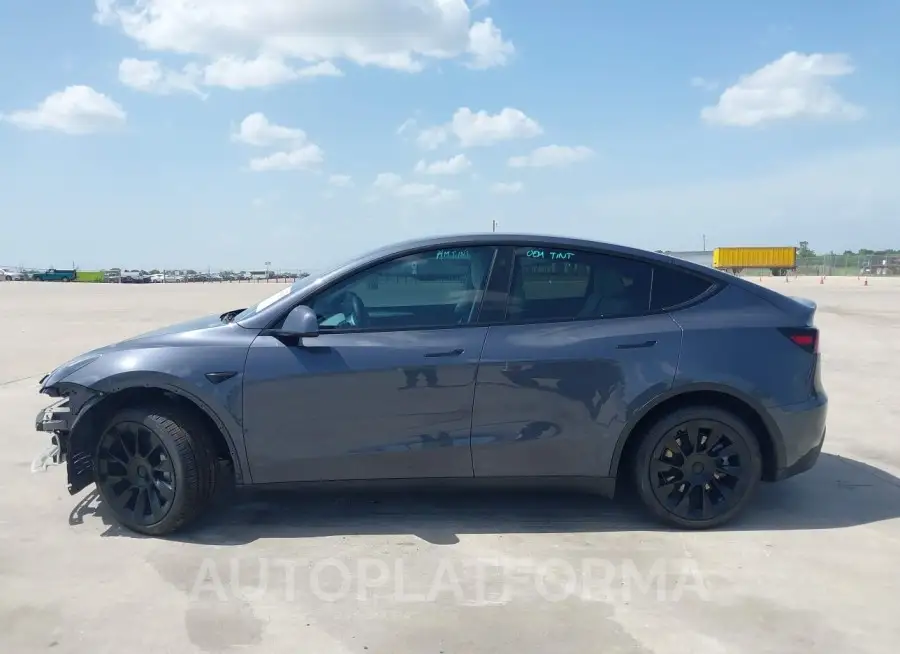 TESLA MODEL Y 2023 vin 7SAYGAEE8PF662383 from auto auction Iaai