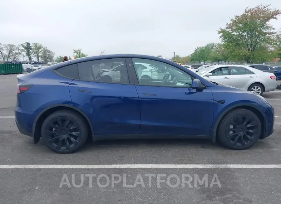 TESLA MODEL Y 2023 vin 7SAYGDEE6PF790543 from auto auction Iaai