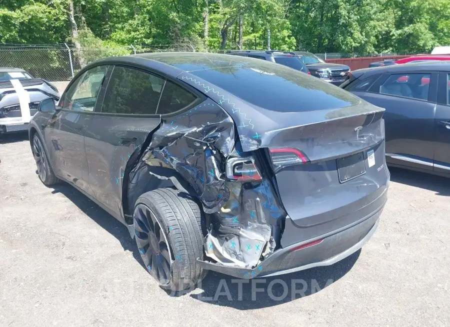 TESLA MODEL Y 2023 vin 7SAYGDEF7PF801042 from auto auction Iaai