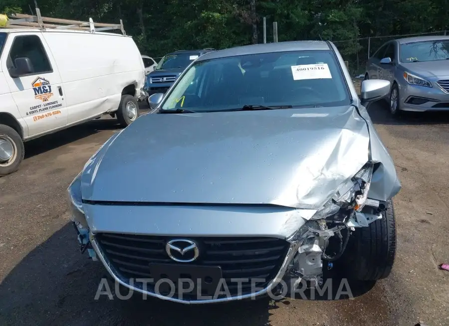 MAZDA MAZDA3 2018 vin 3MZBN1U78JM161800 from auto auction Iaai