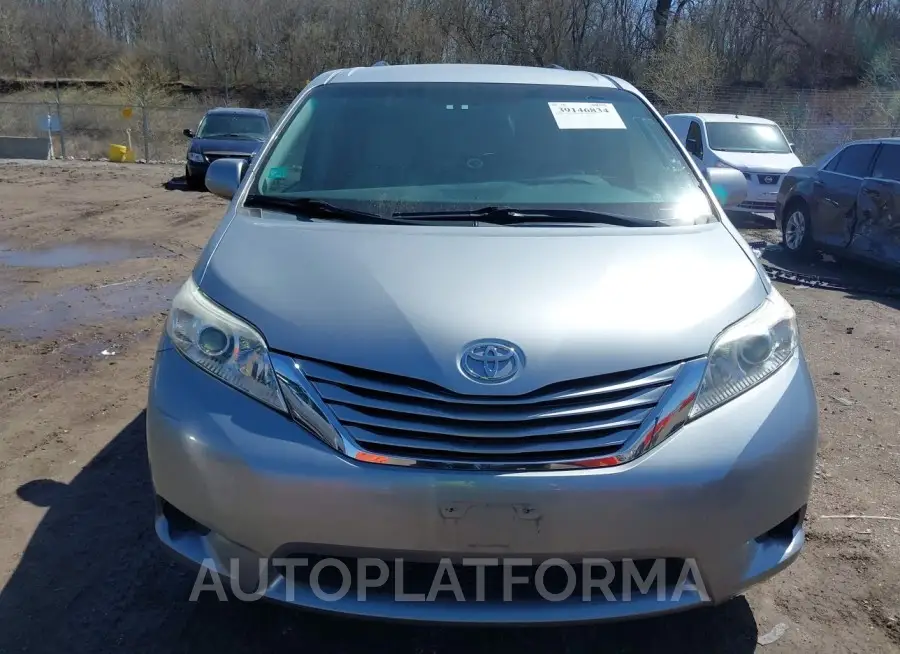 TOYOTA SIENNA 2015 vin 5TDKK3DCXFS571607 from auto auction Iaai